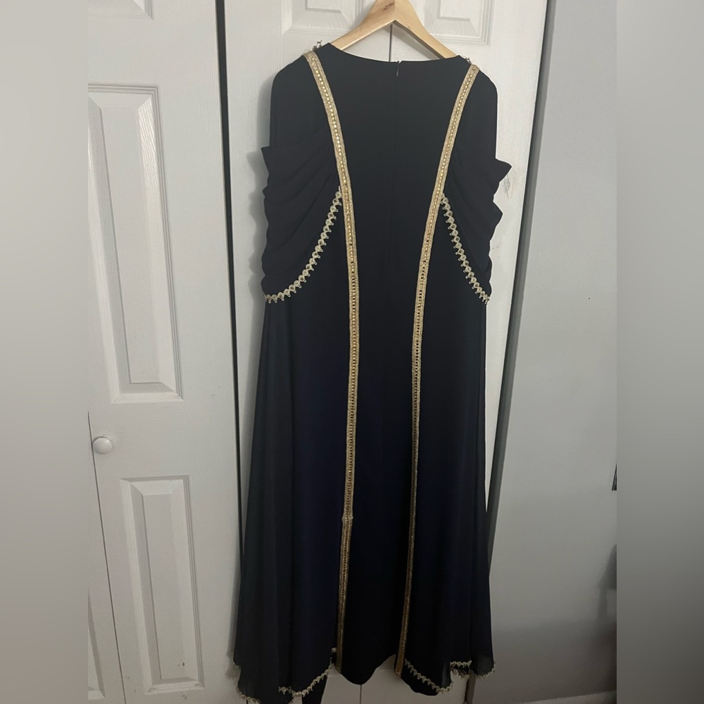 Navy blue kaftan size medium good condition